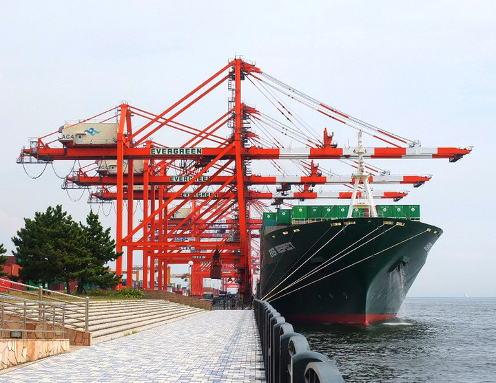 我楽多屋 中古カメラアクセサリーとジャンクカメラ 青海コンテナ埠頭