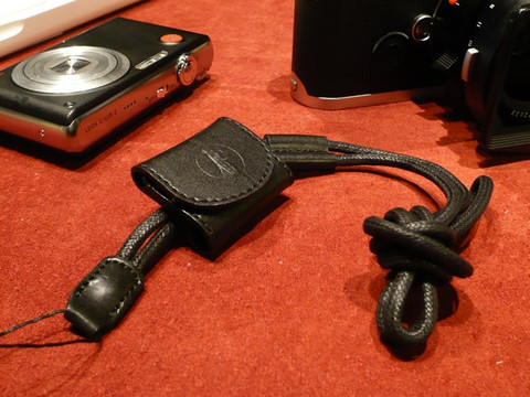 2008718
