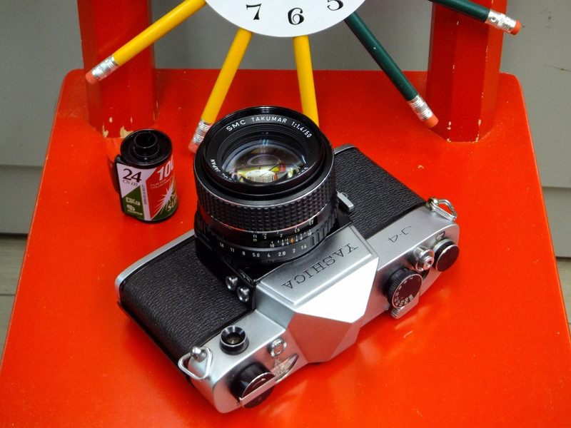 我楽多屋(中古カメラアクセサリーとジャンクカメラ): カメラ屋だぜ！