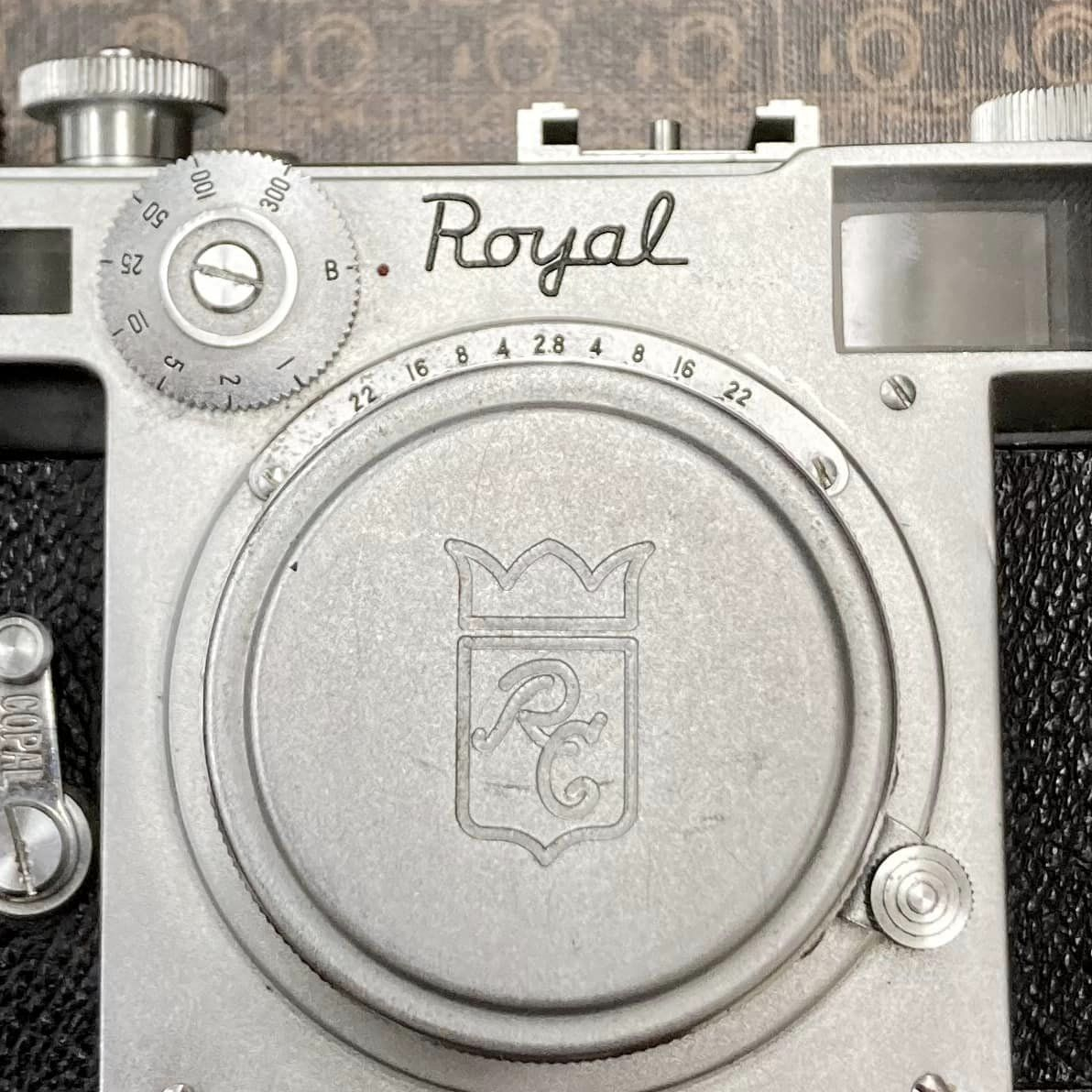 我楽多屋(中古カメラアクセサリーとジャンクカメラ): Royal Camera