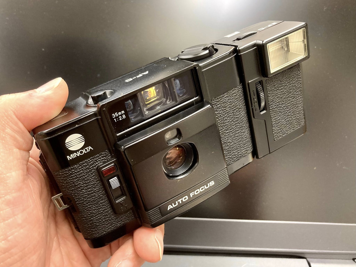 我楽多屋(中古カメラアクセサリーとジャンクカメラ): 撮るのが