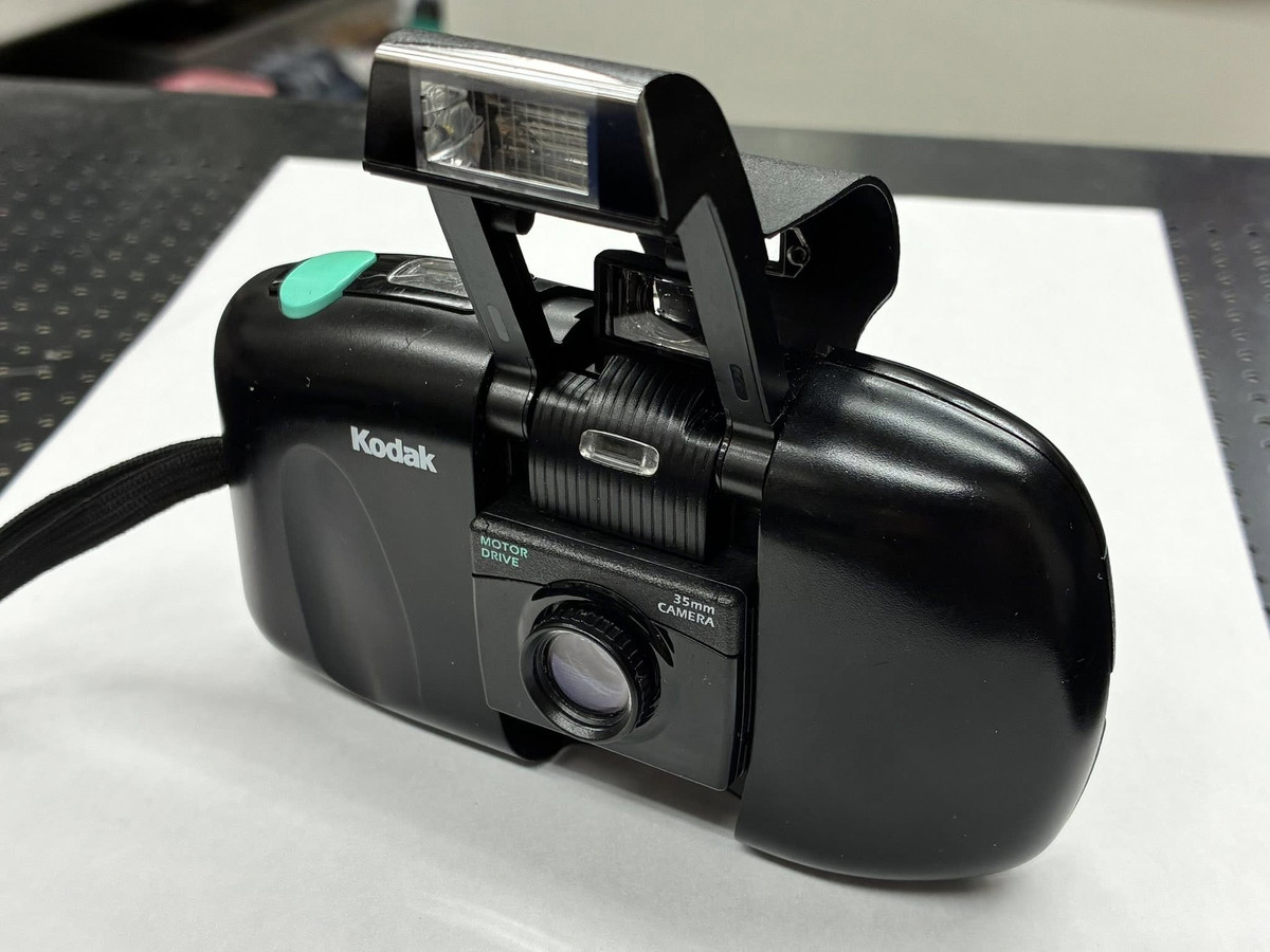 我楽多屋(中古カメラアクセサリーとジャンクカメラ): Kodak Cameo